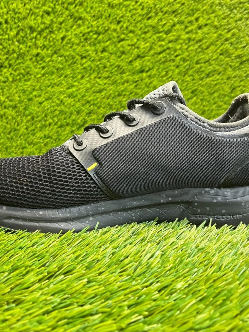 Kuru Atom Mens Size 7 Black Gray Athletic Running Walking Slip On Shoes Sneakers